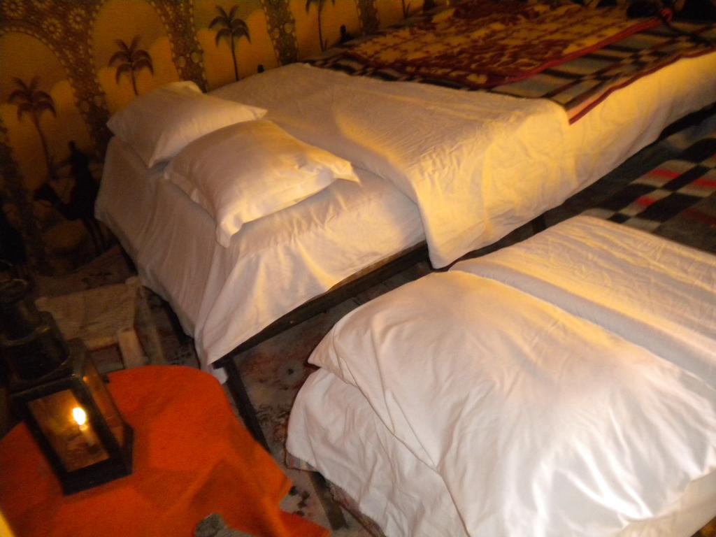 Merzouga Activities Camp Bilik gambar